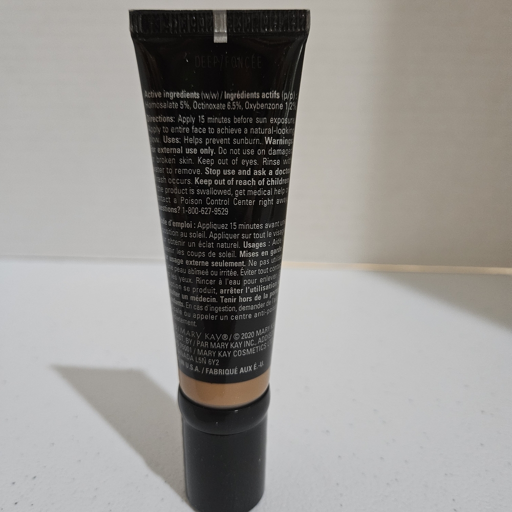 Mary Kay CC Cream - Broad Spectrum SPF 15 COLOR Deep - Picture 2 of 9
